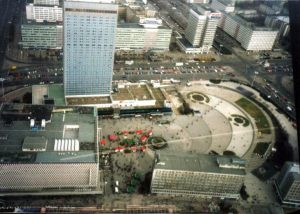 Der Alexanderplatz von oben 1997